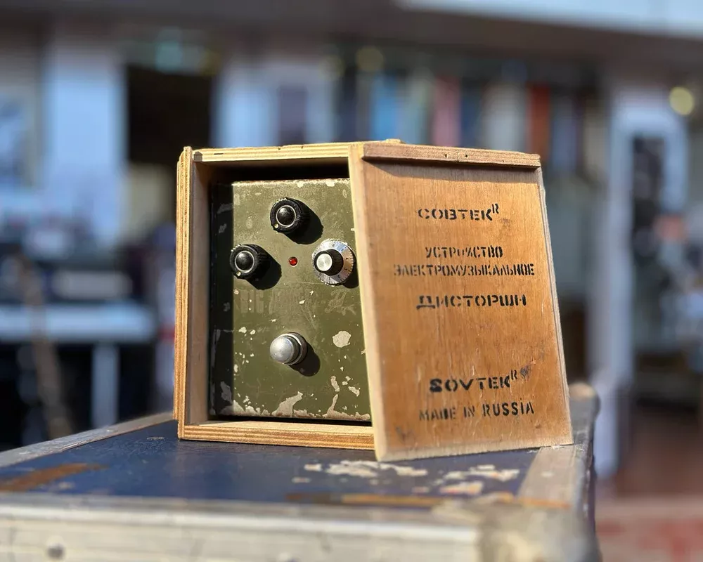 1995 Electro Harmonix/Sovtek Big Muff Pi V7 – Tall Font w/ OG Box